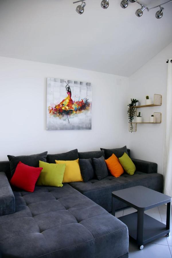 Apartman Tera Apartment Dobreć Exterior foto