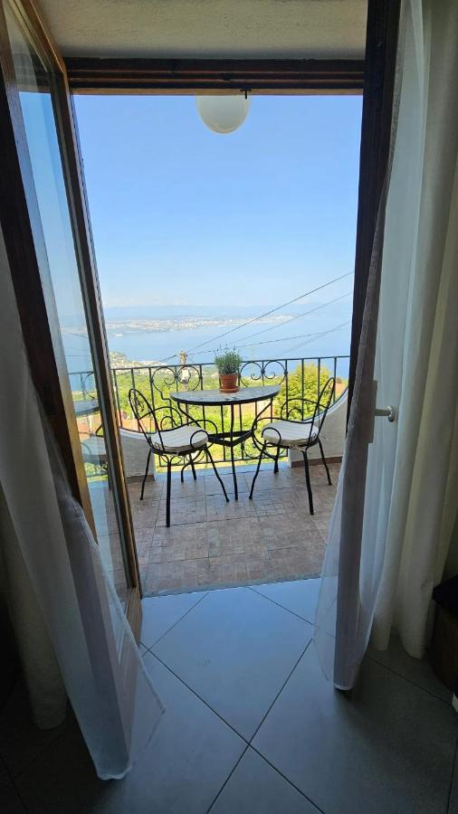 Apartman Tera Apartment Dobreć Exterior foto